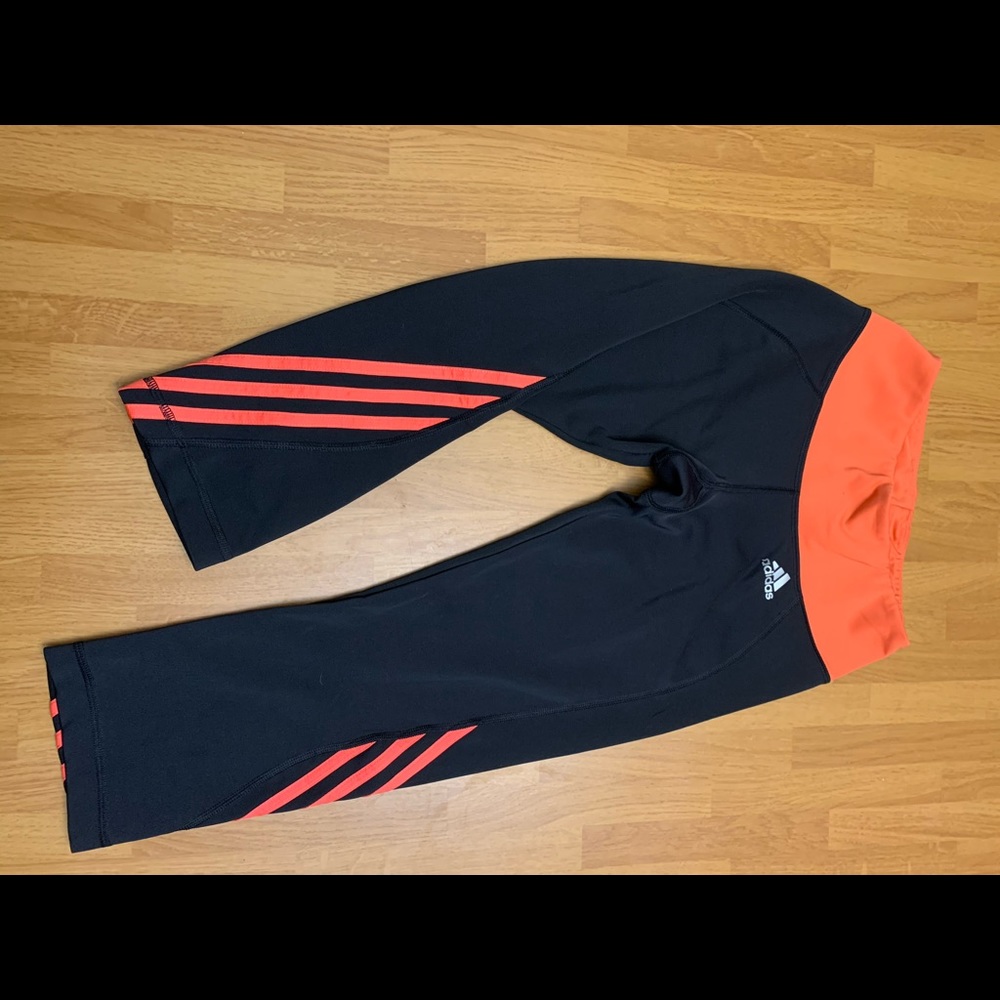 Adidas fitted capris